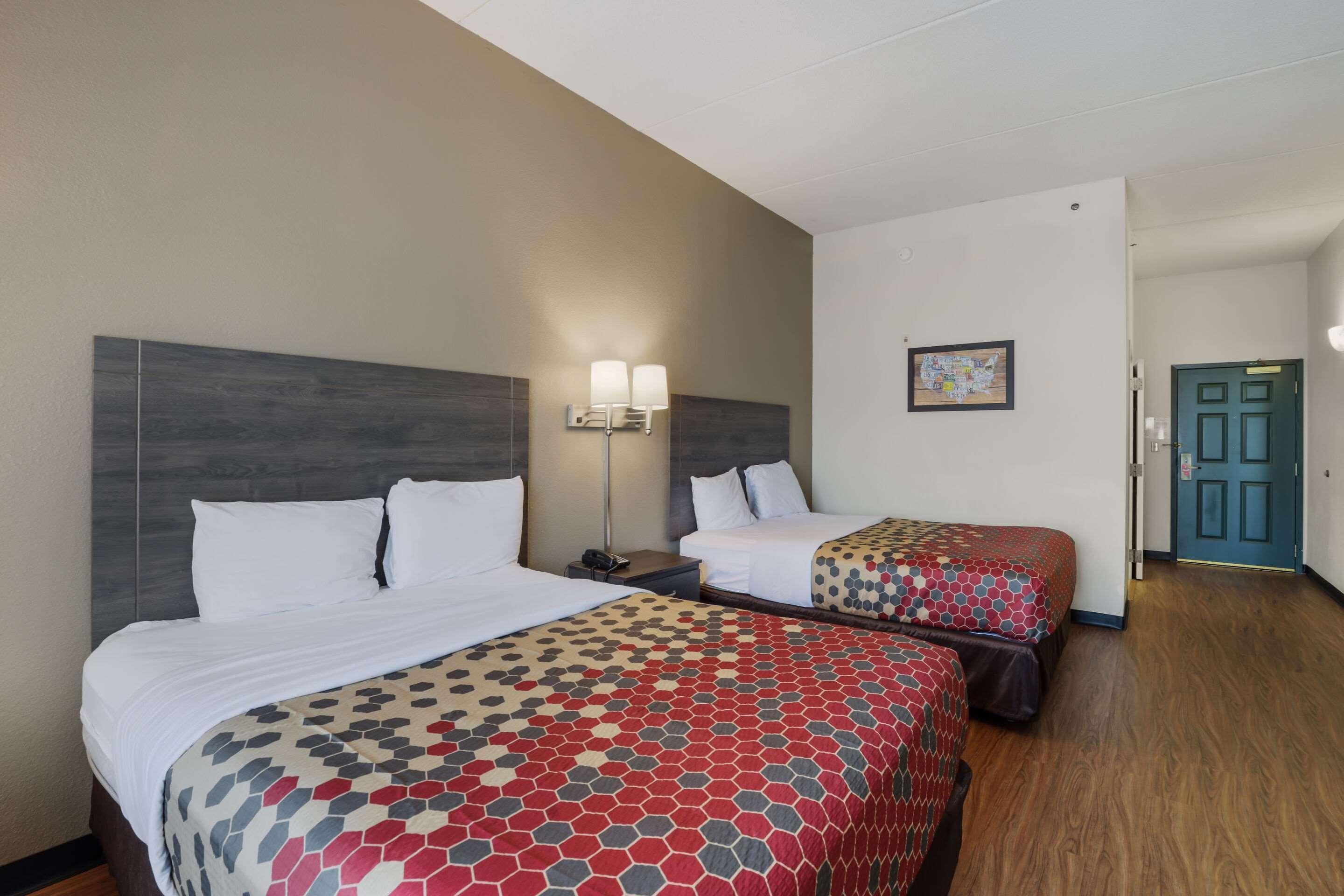 Econo Lodge Inn & Suites Marianna Exterior photo